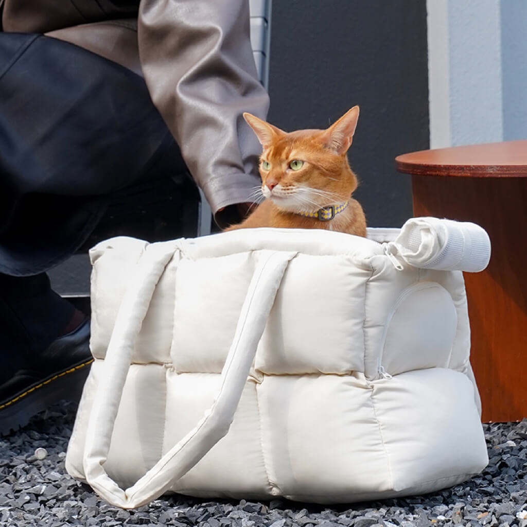 Quilted Puffer Pet Carrier – Stylish, Lightweight Cozy Travel Tote for Cats Small Dogs