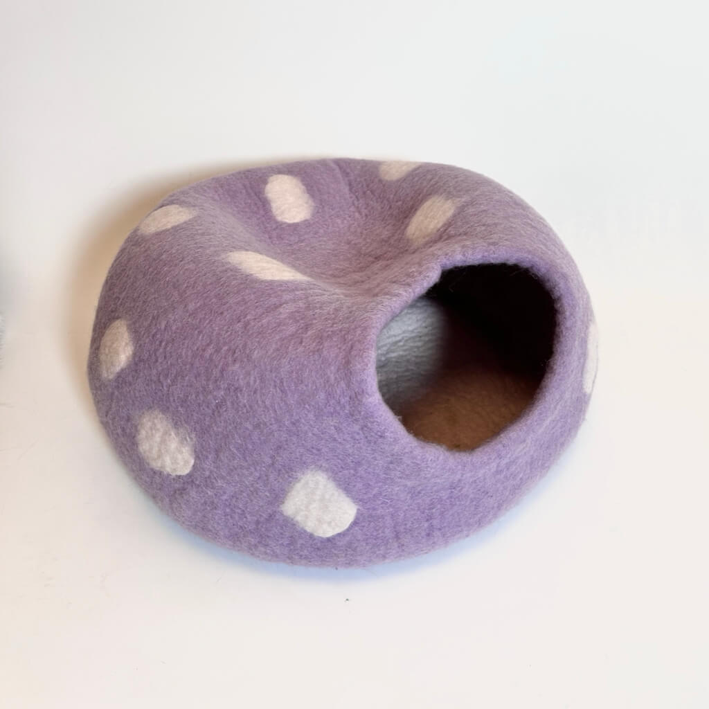 Taro Purple Cat Bed – spacious felt dome with white polka dots