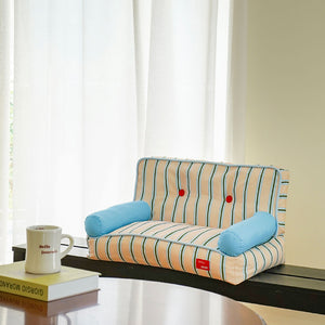 Stylish retro pet sofa with breathable fabric in front of sheer curtains – ZEZE furniture for pets