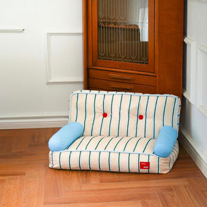 Vintage-inspired striped pet sofa in a warm-toned corner of the home – ZEZE pet lounger