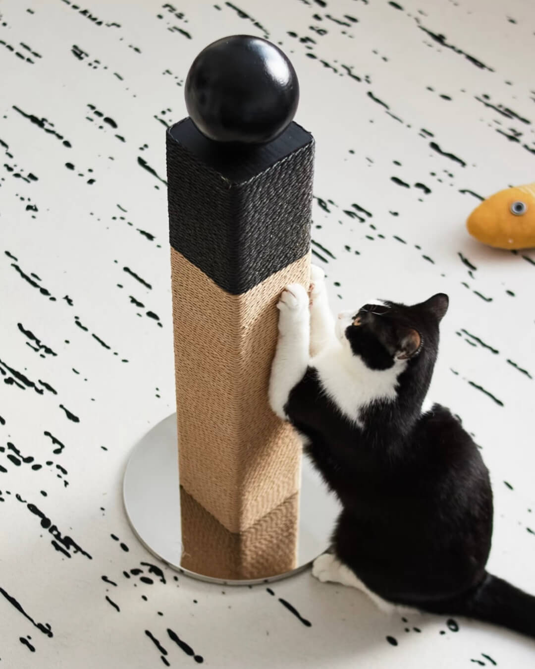 Modern Design Matchstick Cat Scratching Post