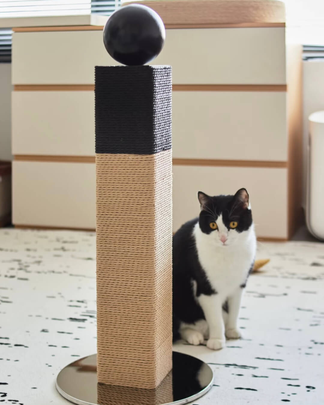 Modern Design Matchstick Cat Scratching Post